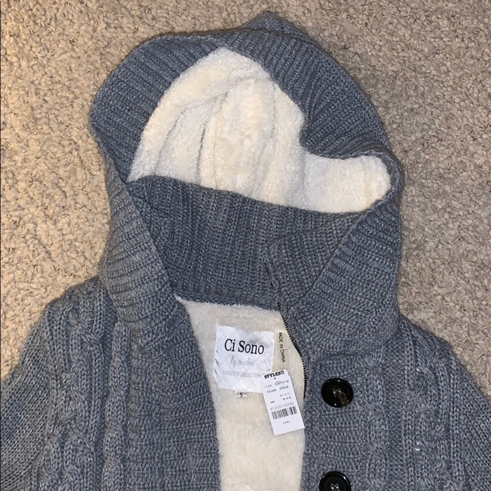 Grey Sweater - Picture 2 of 4